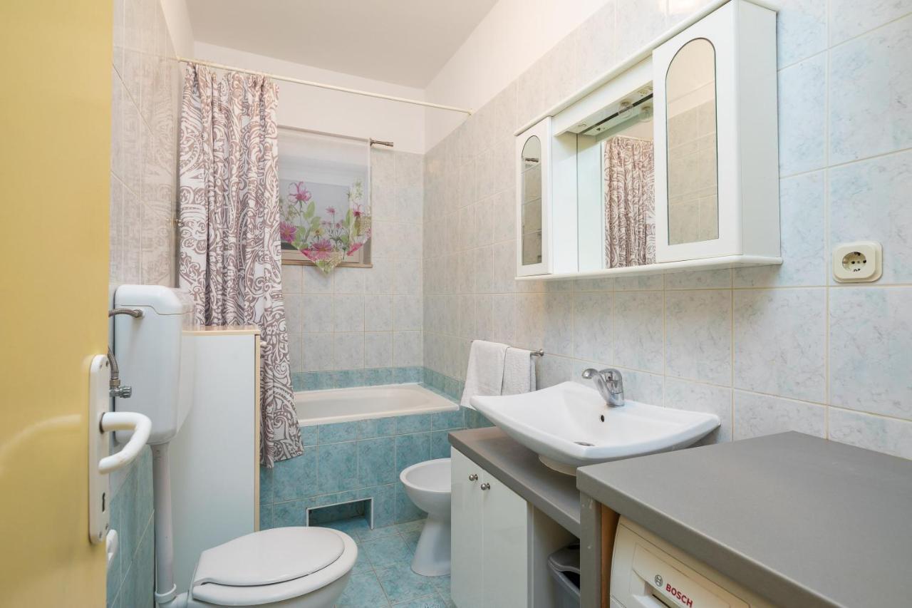 Duće Terra Beach Apartment מראה חיצוני תמונה